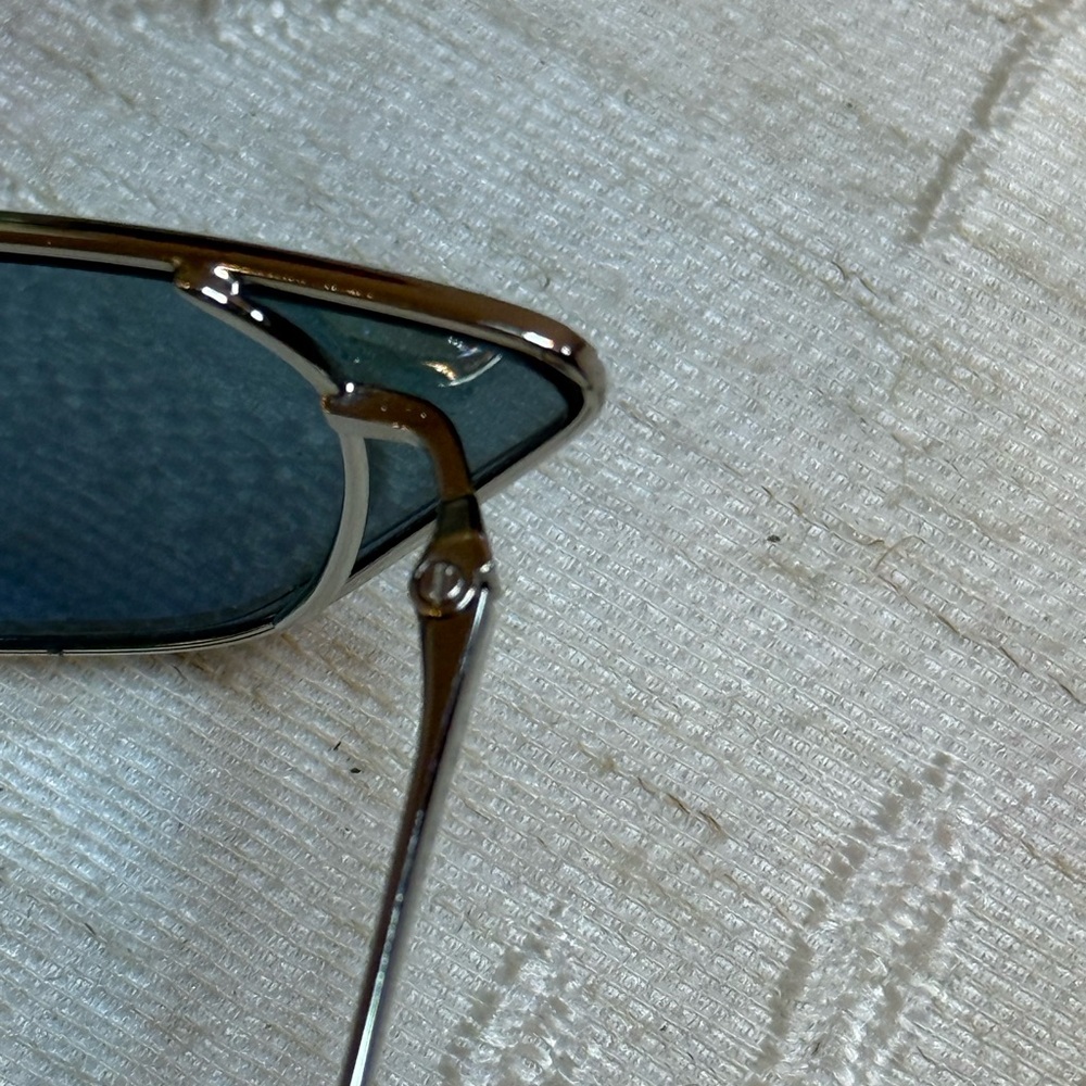 Vtg. Prada Y2K Narrow Blue Cat-Eye Sunglasses‎ Silver Frame Authenticated SPR64U - Picture 11 of 14